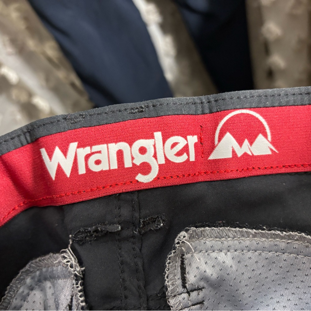 Wrangler Kids Outdoor Tactical pants in Black and Navy - Picture 10 of 10